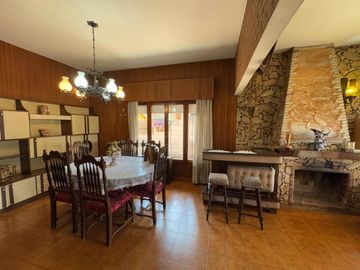 CHALET 3 AMBIENTES 2 PLANTAS VENTA RAFAEL CALZADA