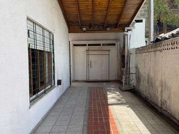 CHALET 3 AMBIENTES 2 PLANTAS VENTA RAFAEL CALZADA