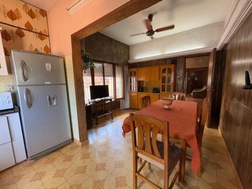 CHALET 3 AMBIENTES 2 PLANTAS VENTA RAFAEL CALZADA