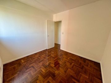 VENTA DPTO 4 AMB CON BALCON REFACCIONADO A NUEVO