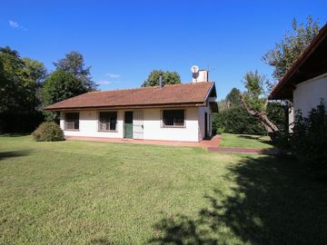 VENTA CASA 3 AMB PARQUE PILETA QUINCHO BOSQUE REAL