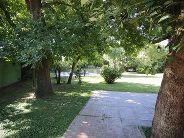 VENTA CASA 3 AMB PARQUE PILETA QUINCHO BOSQUE REAL