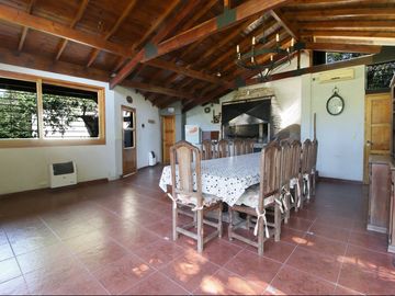 VENTA CASA 3 AMB PARQUE PILETA QUINCHO BOSQUE REAL