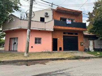 VENTA EN BLOCK DPTO 3 AMB + LOCAL + COCHERA