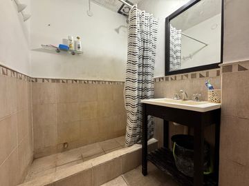 VENTA EN BLOCK DPTO 3 AMB + LOCAL + COCHERA