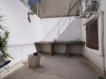 Venta casa 5 amb. Monte Castro Patio Terraza Coch.