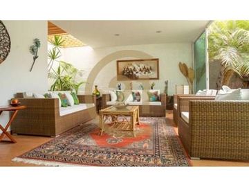 amplia y luminosa casa en venta