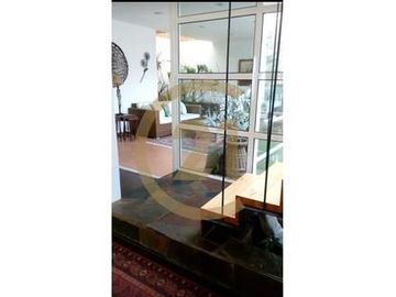 amplia y luminosa casa en venta