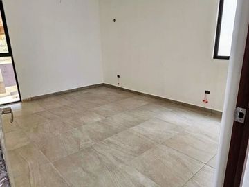 Casa/ Venta 2 plantas con habitación planta baja en las Américas, Mérida