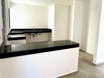 Casa/ Venta 2 plantas con habitación planta baja en las Américas, Mérida