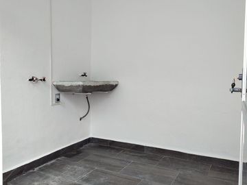CASA EN RENTA O VENTA EN SAN ROMAN, CIUDAD DEL CARMEN, CAMPECHE