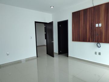 CASA EN RENTA O VENTA EN SAN ROMAN, CIUDAD DEL CARMEN, CAMPECHE