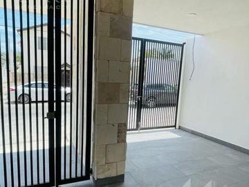 Casa Nueva en Venta en Col. Las Americas