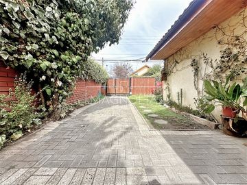 Casa en Venta en TREMENDA OPORTUNIDAD PARA REMODELAR