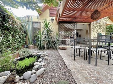 Casa en Venta en TREMENDA OPORTUNIDAD PARA REMODELAR