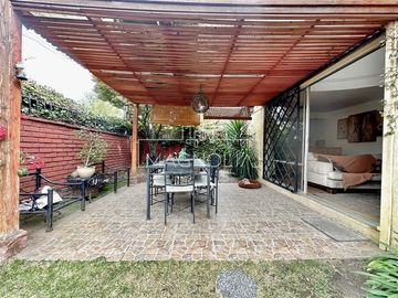 Casa en Venta en TREMENDA OPORTUNIDAD PARA REMODELAR