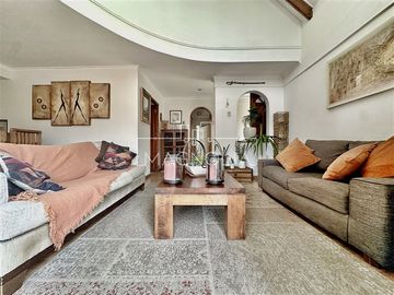 Casa en Venta en TREMENDA OPORTUNIDAD PARA REMODELAR