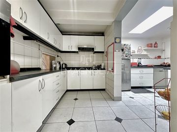 Casa en Venta en TREMENDA OPORTUNIDAD PARA REMODELAR