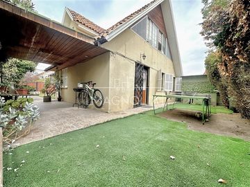 Casa en Venta en TREMENDA OPORTUNIDAD PARA REMODELAR