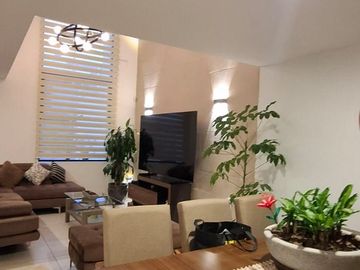 CASA SEMINUEVA EN PRIVADA EXCLUSIVA EN ALVENTO HABITAT