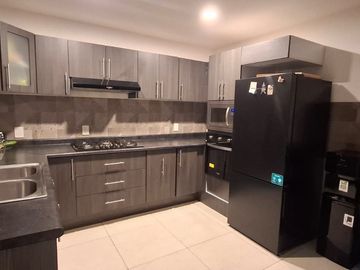 CASA SEMINUEVA EN PRIVADA EXCLUSIVA EN ALVENTO HABITAT