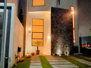 CASA SEMINUEVA EN PRIVADA EXCLUSIVA EN ALVENTO HABITAT