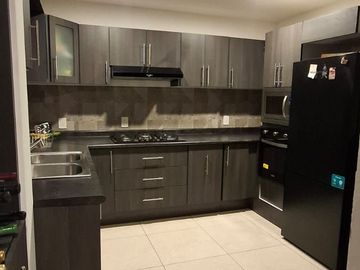 CASA SEMINUEVA EN PRIVADA EXCLUSIVA EN ALVENTO HABITAT