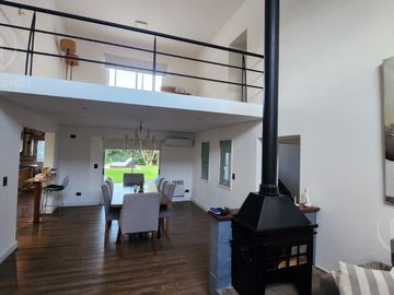 Casa en  El Lauquen