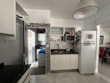 Venta casa 5 dorm Santa Genoveva c/ quincho y pileta