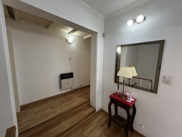 Venta casa 5 dorm Santa Genoveva c/ quincho y pileta