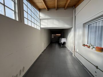 Venta casa 5 dorm Santa Genoveva c/ quincho y pileta