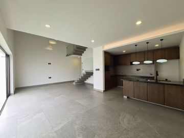Casa en VENTA en LOMAS DEL DORADO
