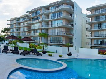 TAINA RESIDENCIAL, CUMBRES