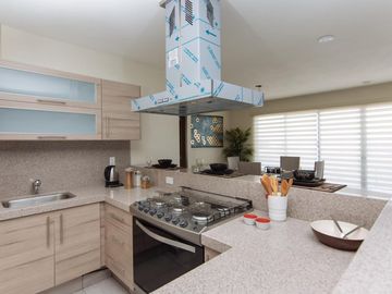 TAINA RESIDENCIAL, CUMBRES
