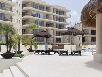 TAINA RESIDENCIAL, CUMBRES