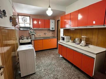 VENTA - DEPARTAMENTO 3 AMBIENTES - FLORES