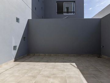 Venta departamento Monoambiente Divisible- Patio