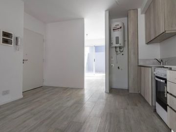 Venta departamento Monoambiente Divisible- Patio