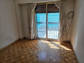 VENTA DEPTO 3 AMBIENTES CON DOS PATIOS Y BALCON