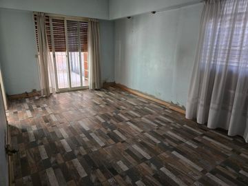 VENTA DEPTO 3 AMBIENTES CON DOS PATIOS Y BALCON