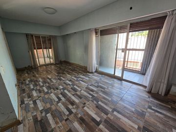 VENTA DEPTO 3 AMBIENTES CON DOS PATIOS Y BALCON
