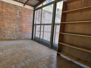 VENTA DEPTO 3 AMBIENTES CON DOS PATIOS Y BALCON