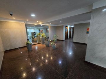 VENTA DEPTO 3 AMBIENTES CON DOS PATIOS Y BALCON