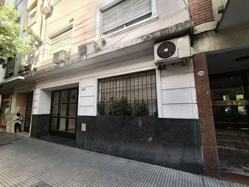 VENDEMOS MONOAMBIENTE AL FRENTE. PISO ALTO