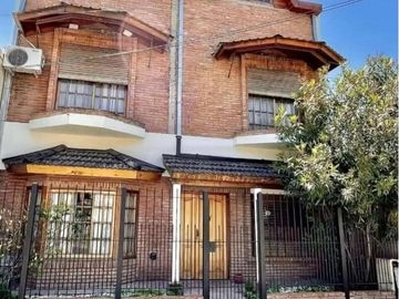 Venta Casa 7 ambientes-Bosch-EQUIPADA-Apto credito
