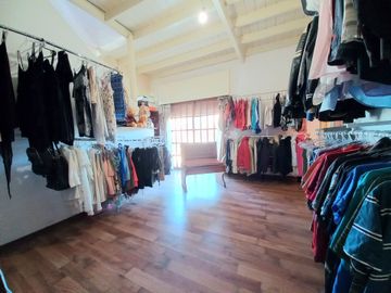 Venta Casa 7 ambientes-Bosch-EQUIPADA-Apto credito