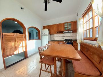 Venta Casa 7 ambientes-Bosch-EQUIPADA-Apto credito