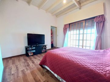 Venta Casa 7 ambientes-Bosch-EQUIPADA-Apto credito