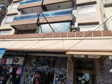 VENTA DPTO 2 AMB CASEROS CENTRO APTO CREDITO