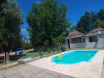 CASA 3 DORM,PISCINA,QUINCHO VISTALBA